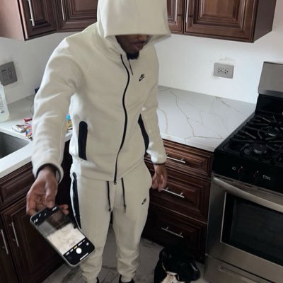 llo74_m's profile picture. Yo Bitch Favorite🙃