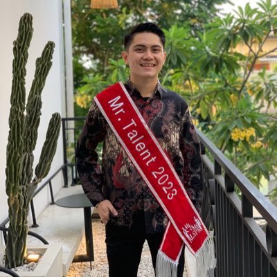 on twitter setahun 1x