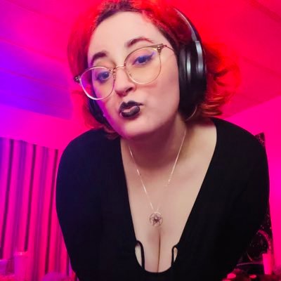 TheEvilOne42's profile picture. ‼️18+‼️ 24 y/o Big Titty Goth Switch🖤 Fetish/Kink friendly 🖤 Unblock fee: $40 🖤 Findom tribute: $10 ⚠️NO IN PERSON⚠️