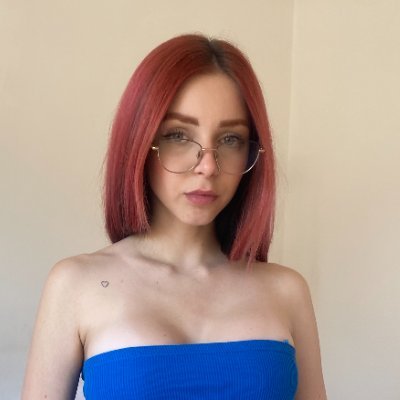 RoxySocialBabe's profile picture. tax the rich 💰

0nlyfans content creator to afford healthcare @themermaidroxy