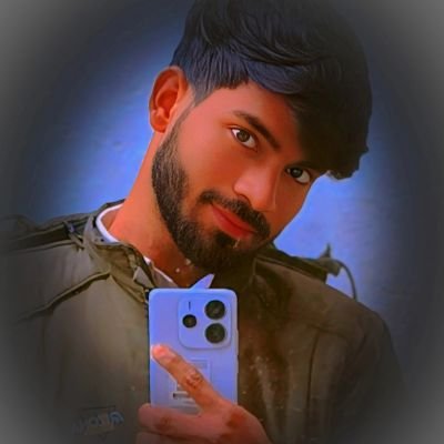 “शिक्षित व्यक्ति ही समाज को सद्मार्ग दिखाता है
शिक्षित समाज ही मानव को जीवन जीना सिखाता है…”