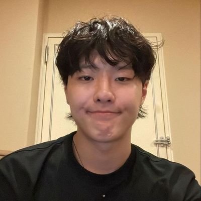 woodzbaae's profile picture. meloman 🐾