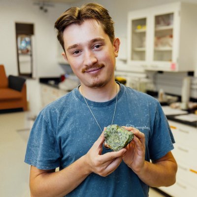 Graduate student at Purdue EAPS, studying ancient Mars with orbiters and rovers! Opinions are my own. He/him 🏳️🌈🇬🇧🇬🇷