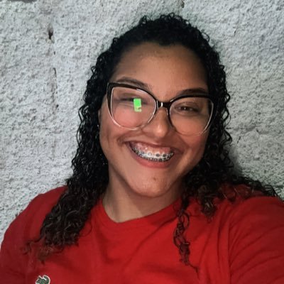 elhs258's profile picture. 