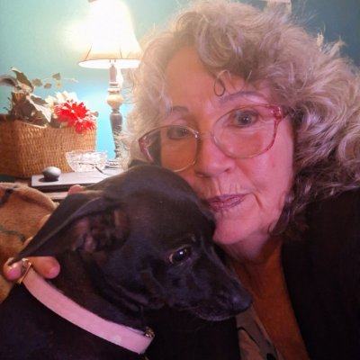 Christian, Wife, Mom & Grandma. Health nut & Plant shop owner. Air Force Vet. I don't reply to random DM's. I love America! #MAGA #MAHA #NODMs