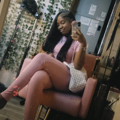 thebiggesttttt1's profile picture. 🎀🌸🫧