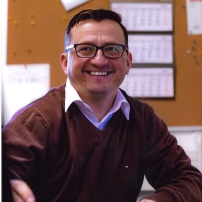 WegrzynowiczM's profile picture. Do kraju tego, gdzie kruszynę chleba      Podnoszą z ziemi przez uszanowanie
Dla darów Nieba....
Tęskno mi, Panie...