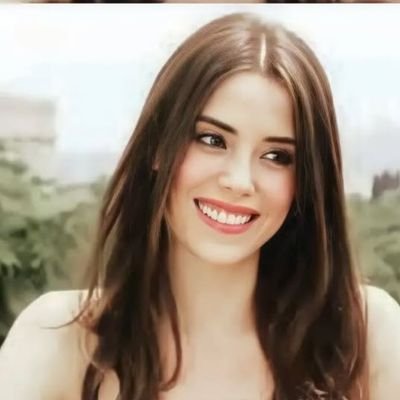 Clia33161810287's profile picture. Fã da adorável Cansu Dere ❤️🫶💞🇧🇷
Dedicada @cansudere 
#cansudere
