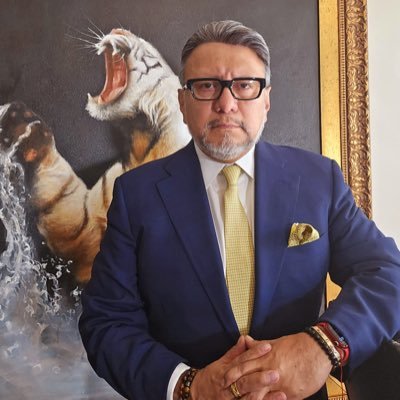 Abogado Penalista. Profesor de Filosofía del Derecho y Procesal Penal en la Facultad de Derecho UNAM. Titular de REGINO ABOGADOS.