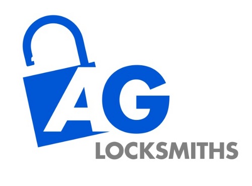 24 hour emergency locksmiths in Devon & Cornwall, Property Entry, locks fitted / opened / upgraded. Mobile key cutting service. 01752 849955 & 07800875305