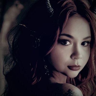 Raynedrops999's profile picture. A wife and mother.