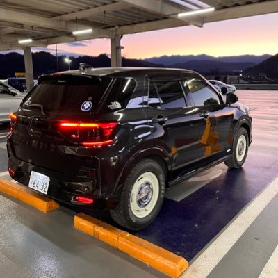 tubuyakihirobou's profile picture. 45歳でシングルになりました～‼️2013.8.15辻堂海岸で波にのまれ、着地した時首を強打、頸髄損傷で身体障害者になり次の人生を謳歌しています✌️ 環境に振り回されず頑張ろう💪2022年再婚しました💒#2024ベイスターズ優勝おめでとう㊗️#トヨタライズ#ナオトインティライミ#penthouse