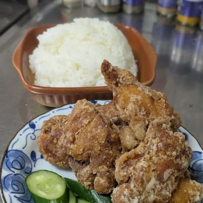 東京料理が大好きで、ラーメンなどの食べ物も大好きで、日本酒も大好きです。 なぜか一度飲むと好きになってしまいます。 気軽にフォローして仲良くしてください。
無言フォローしてたらごめんなさい