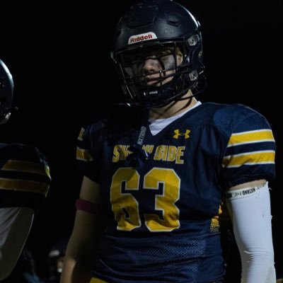 Servant ✞ | 6’5, 250, OT/DL, Shady Side Academy, 3.5 unweighted GPA(All honors-level) trey.donovan08@gmail.com 412-779-3925 https://t.co/poYyP6CA3m
