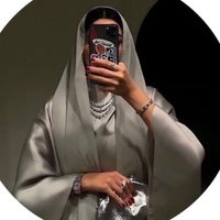 Em (@em_2_5_) 's Twitter Profile