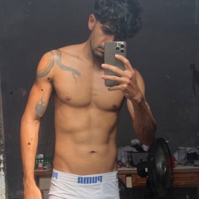 Quando resolveu tirar a máscara, estava pregada à cara. ➡️ insta: mikeiasscott