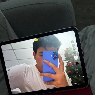 AxelSolorzaa's profile picture. 