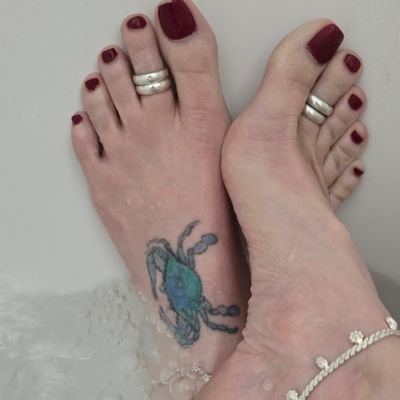 lovetoes5's profile picture. Sadistic,Sweet and Nurturing. Financial  foot fetish Domme 
cash app $toesnsoles