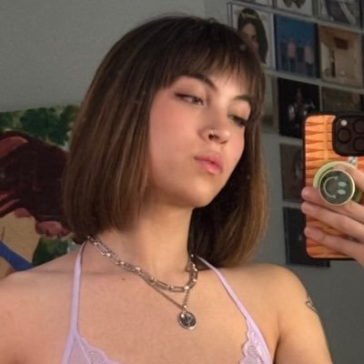NSFW🏳️⚧️|20 y/o | SFW:🌟900+media and NO PPV ⬇️
