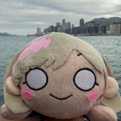 DoraemonQoo1's profile picture. 人的一生要闖漫長路 孤身走遍千山萬尺土 誰人面對勝負這國度 縱是受損創傷都強渡