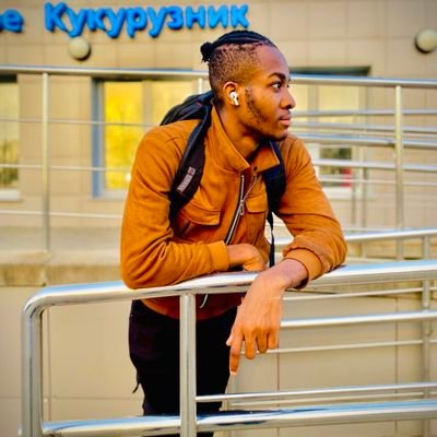 Collins659088's profile picture. 