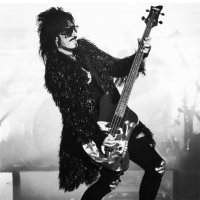 📷 (@nikkisixx) 's Twitter Profile