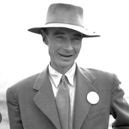 woo5179's profile picture. 시대를 바꾸는 거인의 어깨에 올라타라