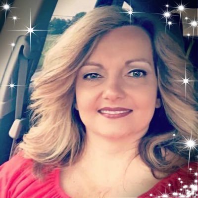 tracy_reyno8423's profile picture. 