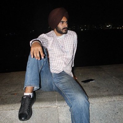 Rajveer_mann01's profile picture. 🚀 iOS Developer 
💡 Building apps with Swift & SwiftUI
🎨 Exploring beautiful & intuitive user experience