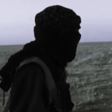 ولي حربة سميتها (سـم ساعـه) اعـــرض بـهــا فـالـكـون مــــا كــايــد✯✯ حـنــا بلـيـنـا فـالـخـلا بـالــف فـــارس وحـــنـــا ثــلاثــيـــن ولا زاد زايـــــــد✯✯