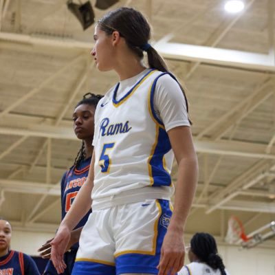 C/O 28 | 4.0 unweighted GPA | 5.40 weighted GPA | 5'9 | 120 lbs | small forward/power forward | AVG 14.6 PPG | AVG 7.0 RPG | AVG 1.4 BPG | Chesterfield High