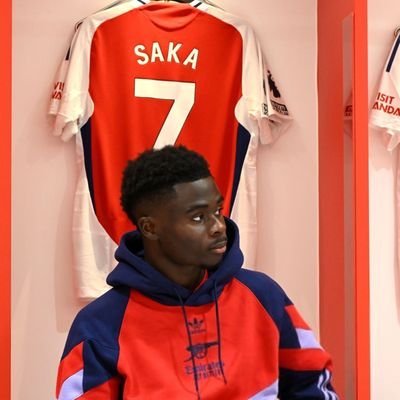 •Student
•Kaizer Chiefs
•Arsenal
•Barcelona