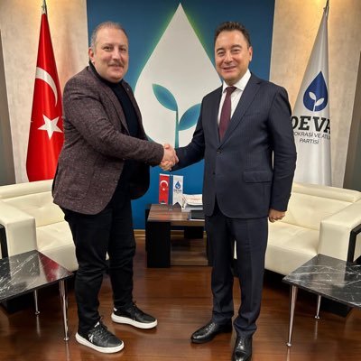 Vatansever,Atatürkçü,geçmiş dönemler Chp Manisa ilçe,il bşk yrd.Parti okulu bölge koordinatörü.Milletvekili ve meclis üye adayı. @devapartisi MANİSA İL BAŞKANI