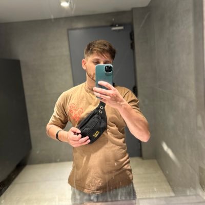 SebbasOk's profile picture. Insta: SebasNiel //
Argentino y de River.
9/12