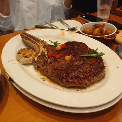 wonjehyeon35917's profile picture. 