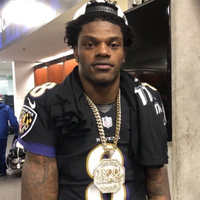 Falo (não exclusivamente) sobre esportes, principalmente NFL e NBA | #LakeShow #RavensFlock | ₉⁹₉ 𖣂