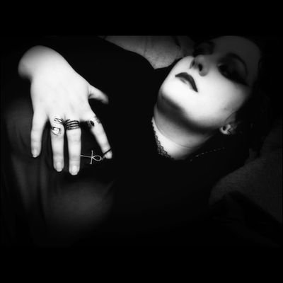 ToriTheGrey's profile picture. Finally back on track.