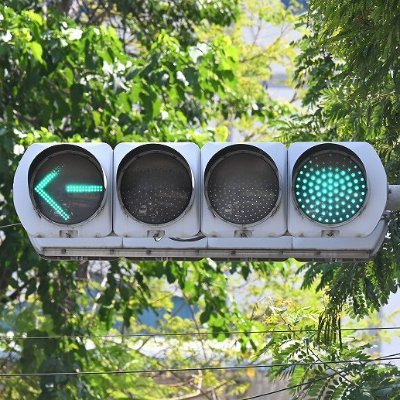 私が執筆しました「ヘンな信号機」「信号機の世界」発売中!2018/6/15タモリ倶楽部、2019/11/19にマツコの知らない世界に信号機マニアとして出ました。カンボジアで信号機撮影済。本名→丹羽拳士朗。Let's enjoy signal!!を運営。函館市在住(車なし)。AKBアカ@kojiharuosi1996