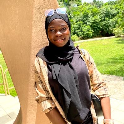 Bolly_zee's profile picture. AAT👩‍🎓
Finance Enthusiast 💹
Freelancing
December queenie 
Easygoing
Undergraduate 
Business Administration 
OAU