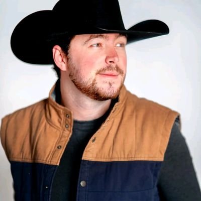 connerrmusic's profile picture. @stageonbroadway every Friday 11pm, Saturday 7pm & Sunday 3pm click link for more music🎶🎶🎸
new single- HarderAndHarder