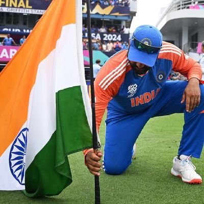 True India 🇮🇳, KKR supporter🟣🟡
Mohan Bagan supporter🟢🟤
Rohit Sharma & Gautam Gambhir Fan 😄😄😄