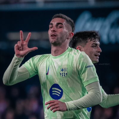 YahirCapalot_'s profile picture. 🦈