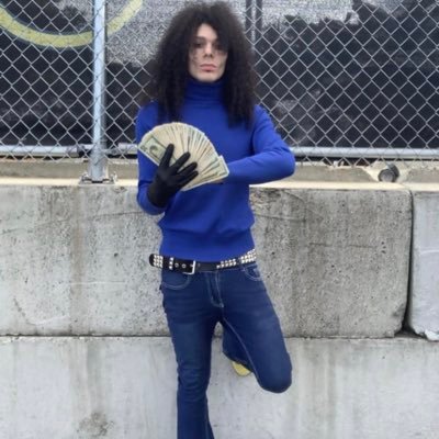 emzo33's profile picture. slow feet don’t eat