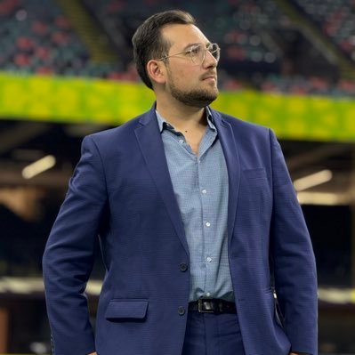 Productor, conductor y narrador en @LaOctavaSports y @MaximoAvance || El éxito llega cuando tus sueños son más grandes que tus excusas 🎙