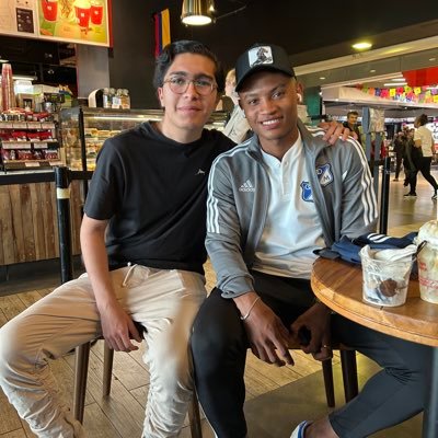 gabomartinezf's profile picture. 🇺🇸🇮🇹🇨🇴 | Estudiante Derecho y Comunicación Social PUJ | Panelista de @LaBodeguita_TV #ConserveSuDerecha