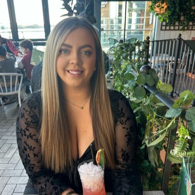 Bethany_Scarbs's profile picture. 26• EMD🚑 • instagram; bethscarborough