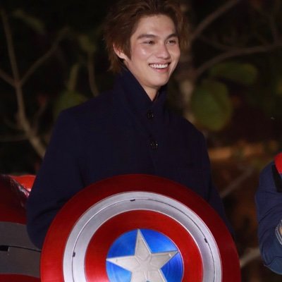 I‘m here to support Bright
พูดไทยได้นะคะ แต่ยังพูดไม่คล่องเลย