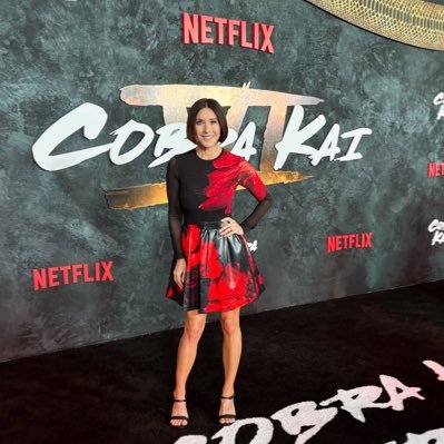Sue in #CobraKai & Judy in #Detroiters = #Netflix - Abigail in #Containment #TheCW #SAG/AFTRA & #AEA 🐾 Owner/founder of @doggydogooder