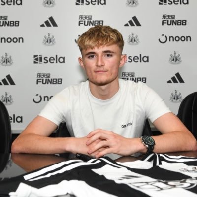 KyleFit68842173's profile picture. Footballer 
Ireland