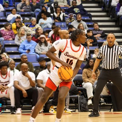 hezipulljune10's profile picture. c/o 2027 6’3 160 lbs guard #bon 🦁 2178167257